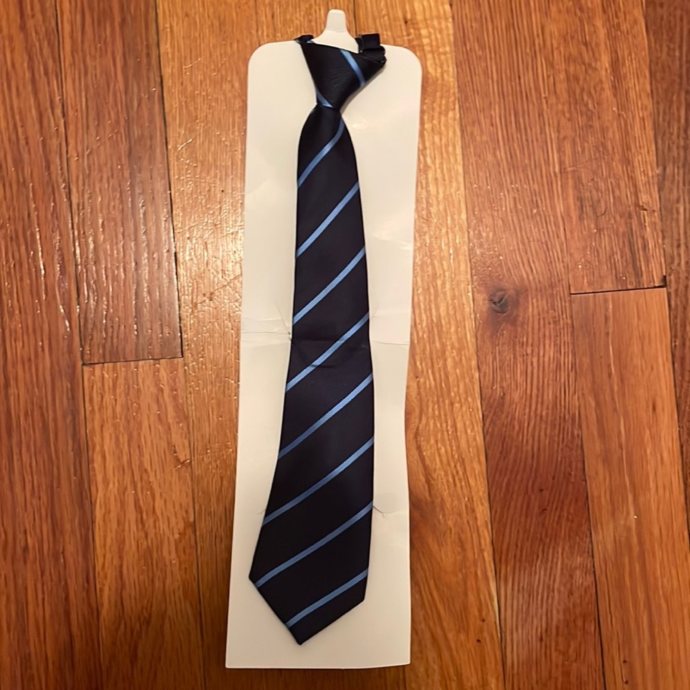Youth tie never worn